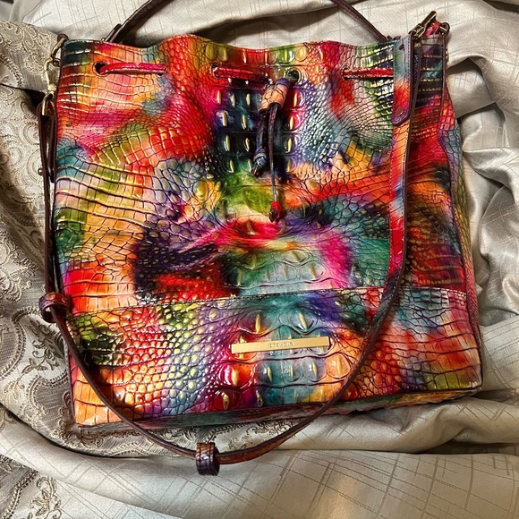 Large bucket Brahmin Bag - Picture 9 of 9